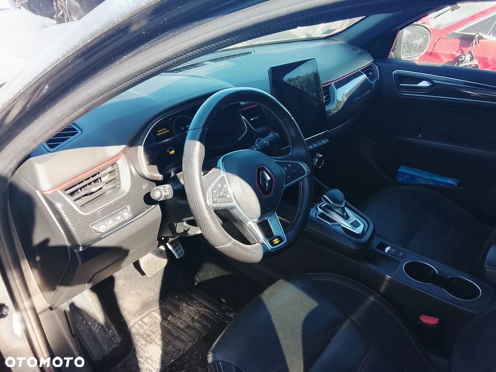Renault Arkana TCe Mild Hybrid 160 EDC R.S LINE FAST TRACK - 16