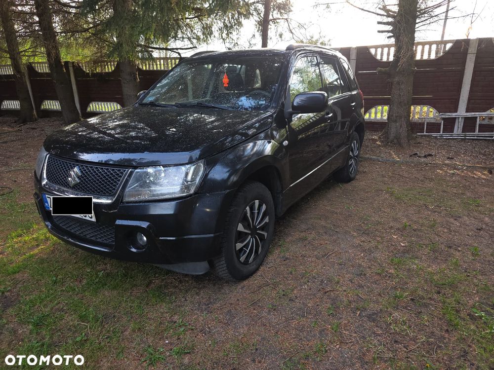 Suzuki Grand Vitara 2.0 Club - 2