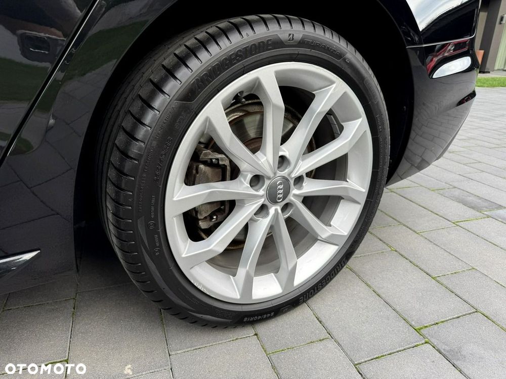 Audi A4 Avant 40 TDI Quattro Advanced S tronic - 30