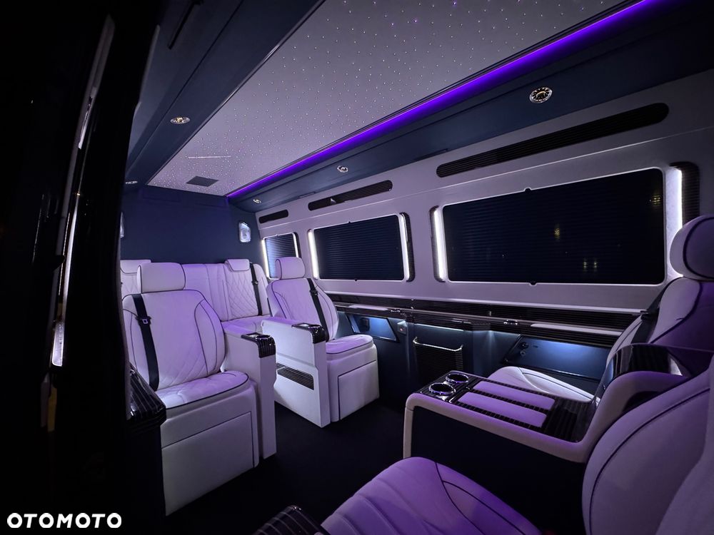 Mercedes-Benz Sprinter - 1