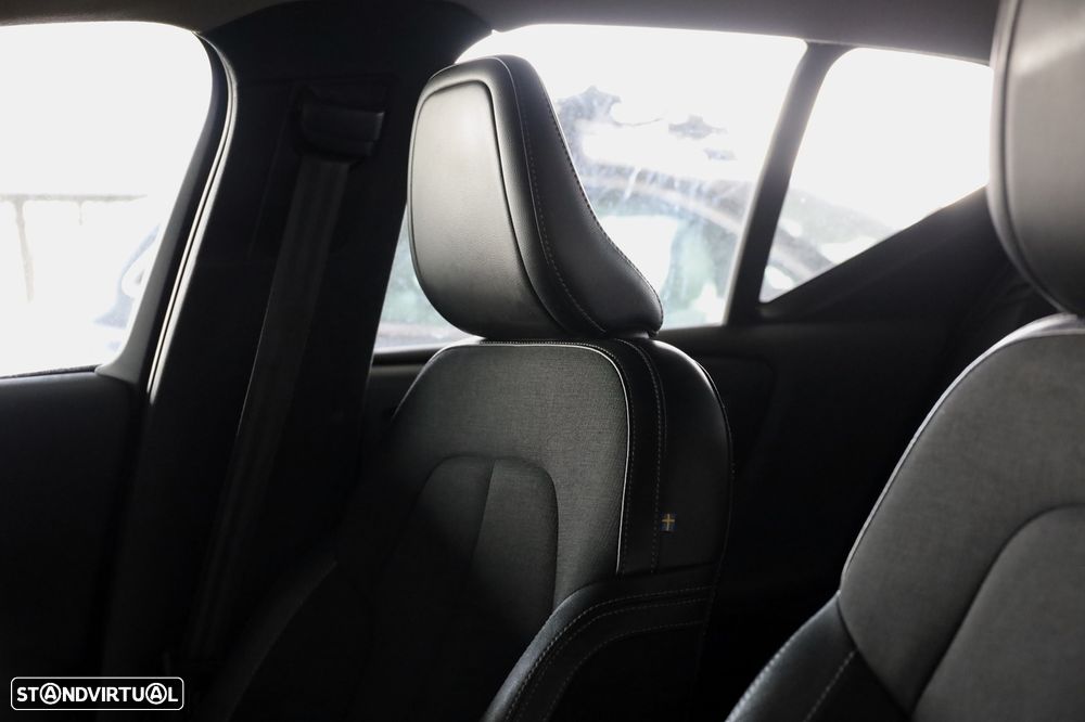 Volvo XC 40 2.0 D3 Momentum Geartronic - 7