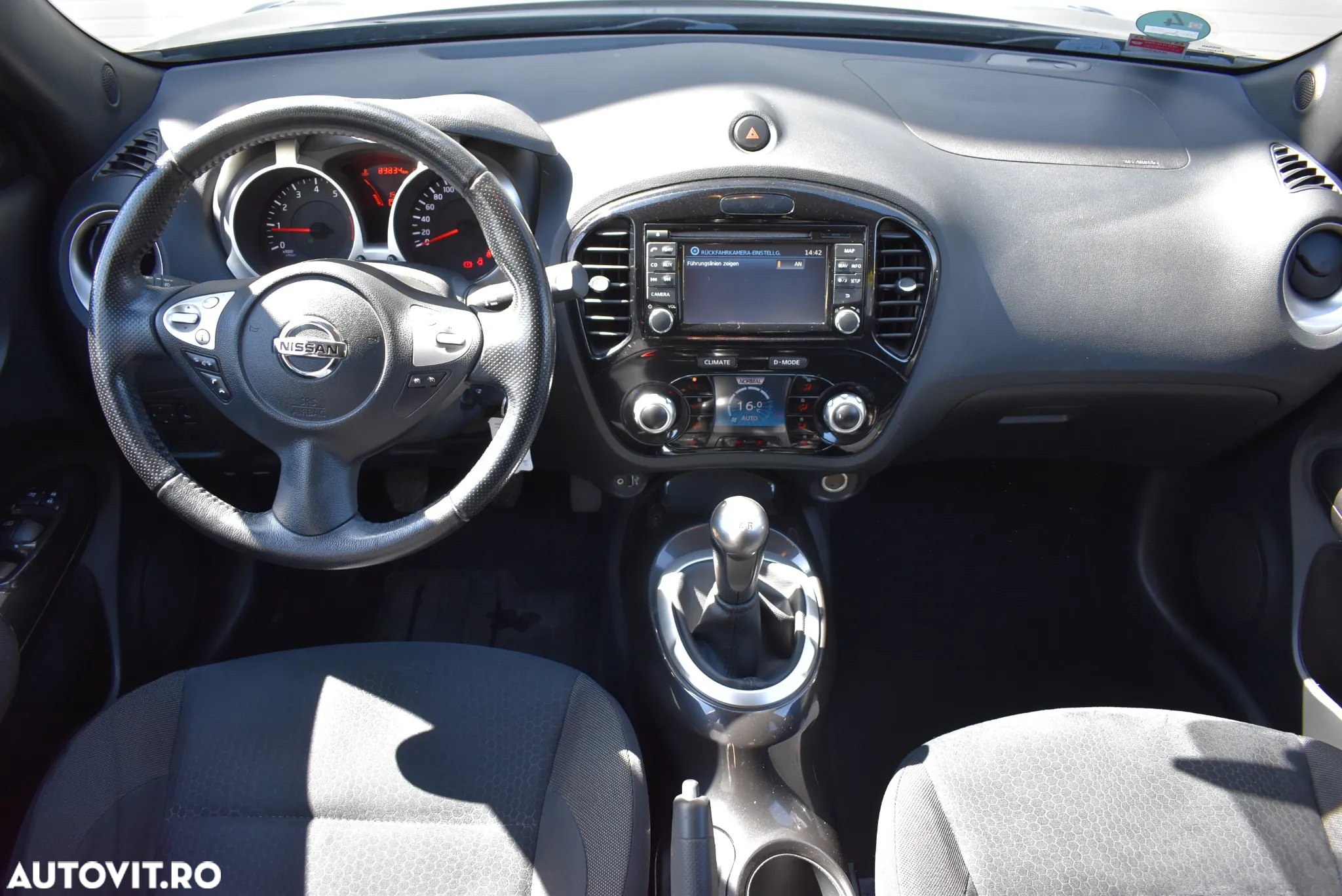 Nissan Juke 1.6 Visia Plus - 9