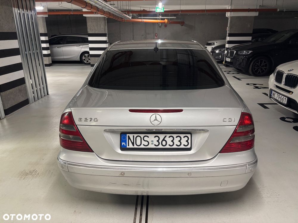 Mercedes-Benz Klasa E - 14