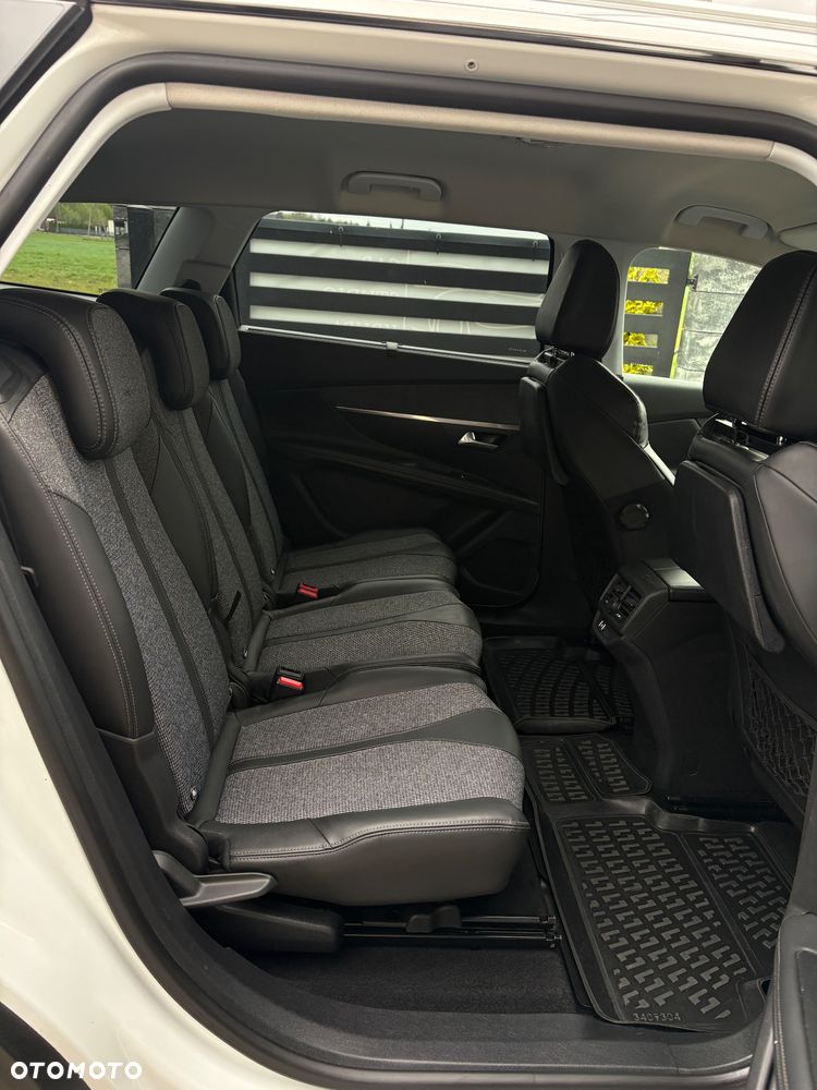 Peugeot 5008 BlueHDi 150 Allure - 19