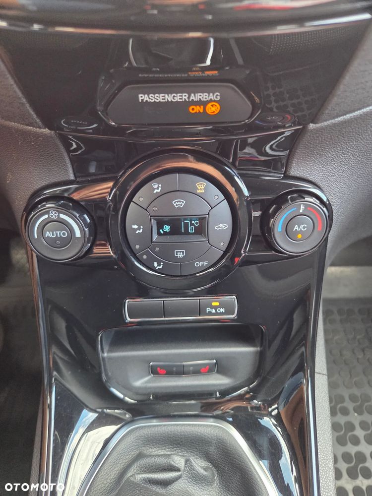 Ford Fiesta 1.5 TDCi Titanium - 12