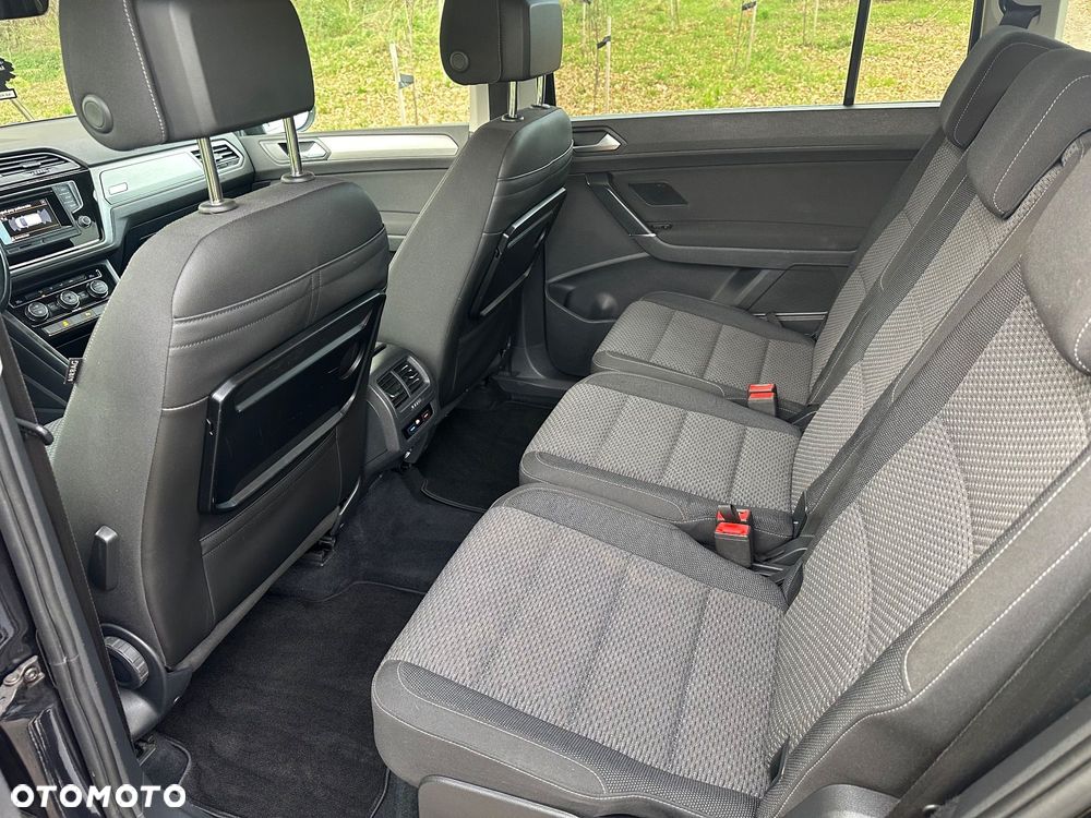 Volkswagen Touran 1.6 TDI BMT Comfortline - 31