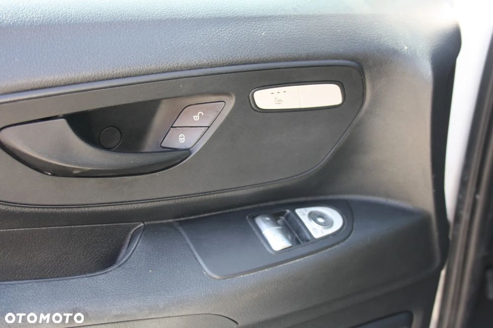 Mercedes-Benz VITO - 11