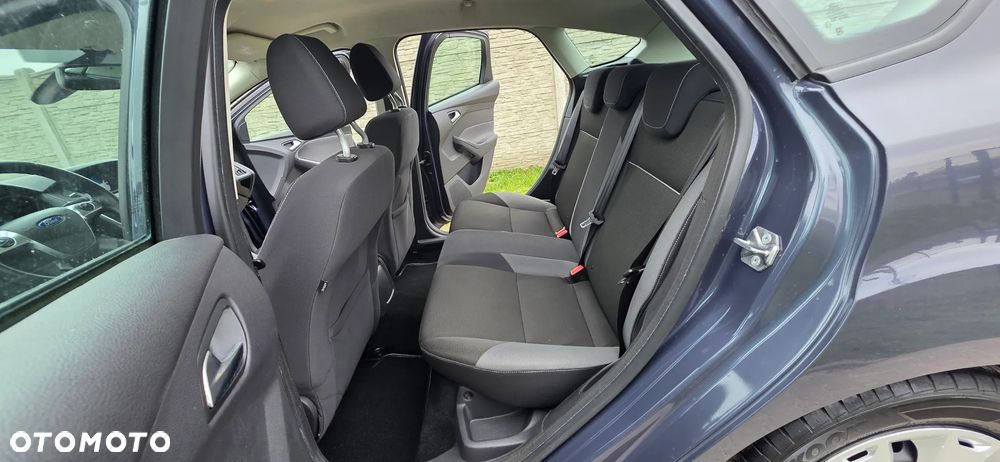 Ford Focus - 24