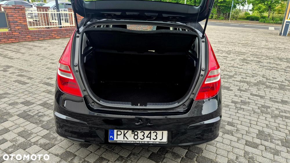Hyundai i30 1.4 Classic + - 11