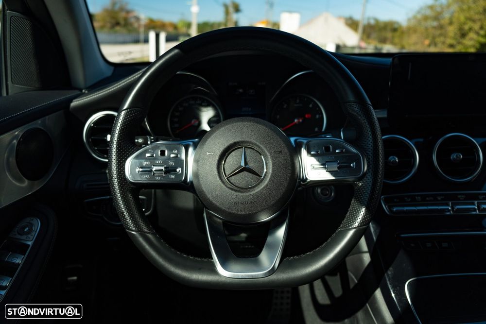 Mercedes-Benz GLC 300 - 21