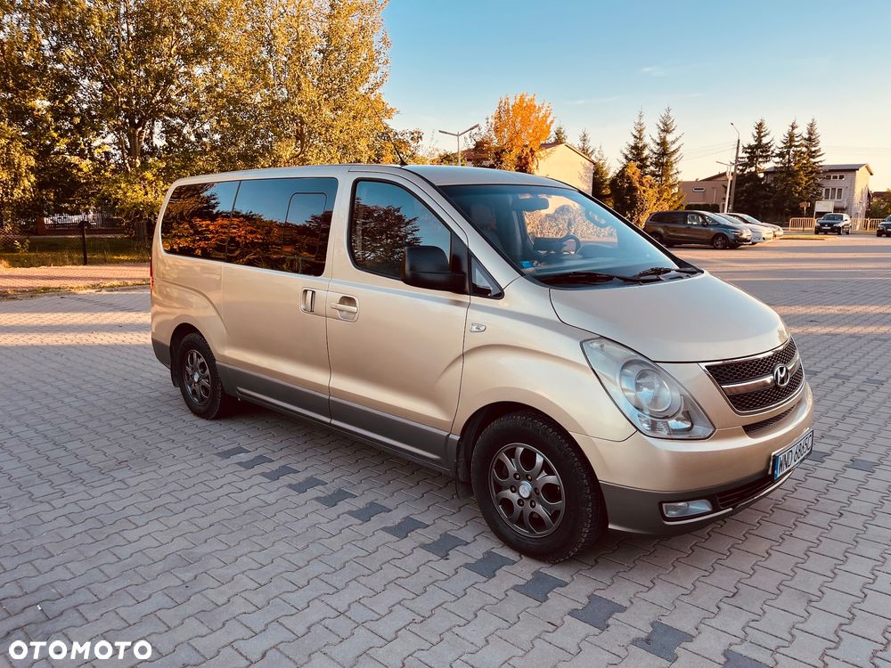 Hyundai H-1 Starex - 3