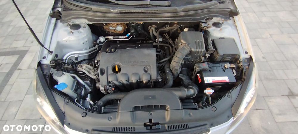 Kia ProCeed 1.4 CVVT Dream-Team Edition - 9