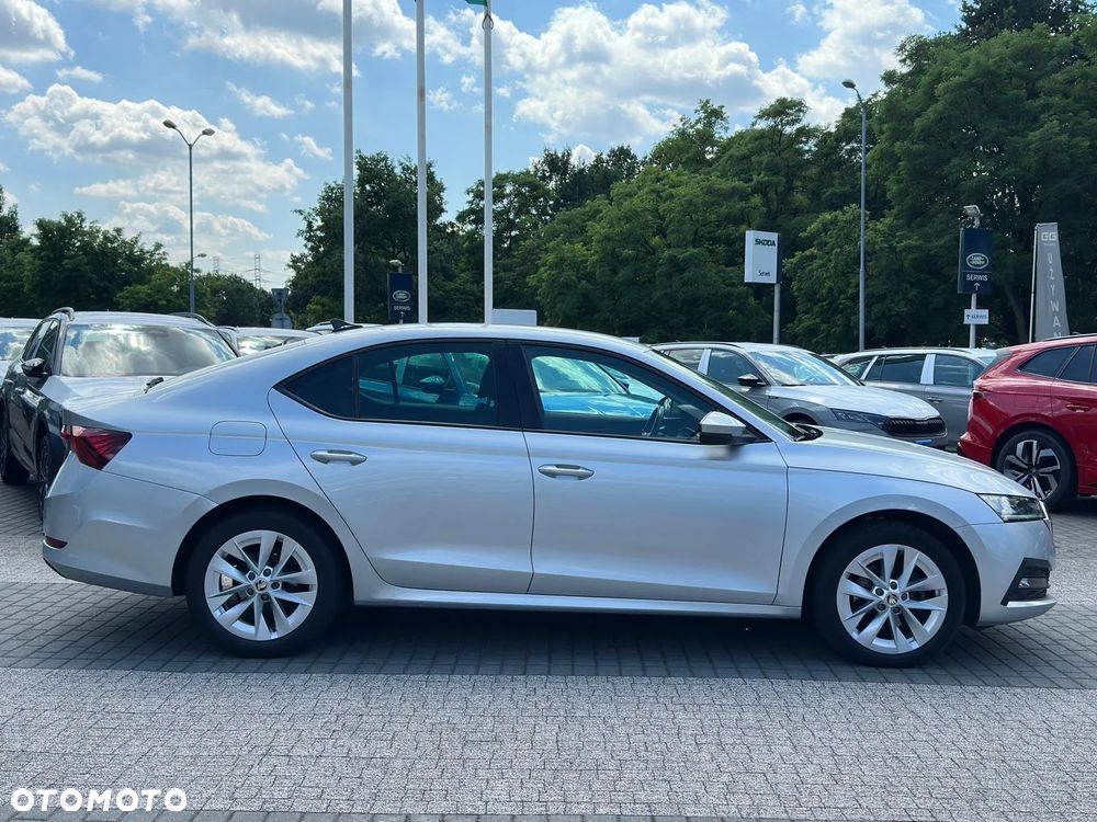 Skoda Octavia 2.0 TDI Ambition DSG - 6