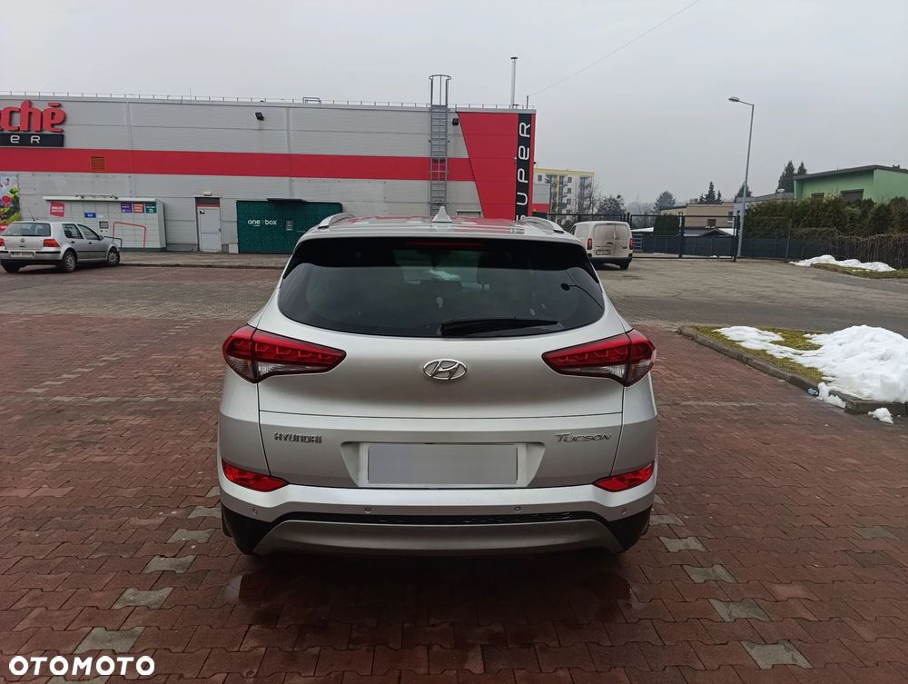 Hyundai Tucson 1.6 GDI BlueDrive Comfort 2WD - 2