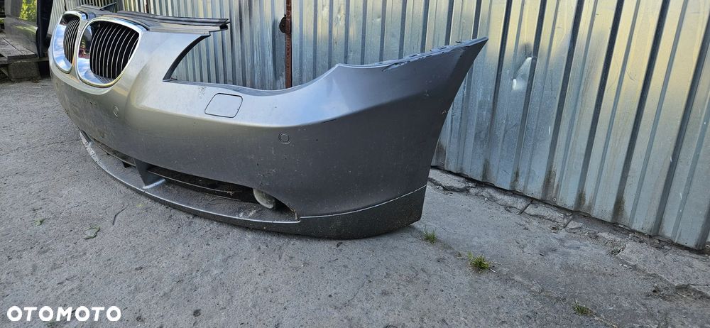 BMW 5 E60 E61 2003-2007 Kompletny zderzak przód Zderzak przedni pod czujniki parkowania PDC XENON spryskiwacze  KOLOR Silbergrau - 27