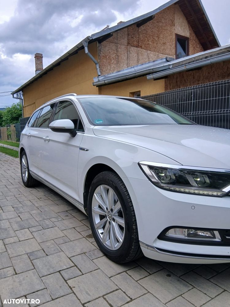 Volkswagen Passat 2.0 TDI Highline - 12