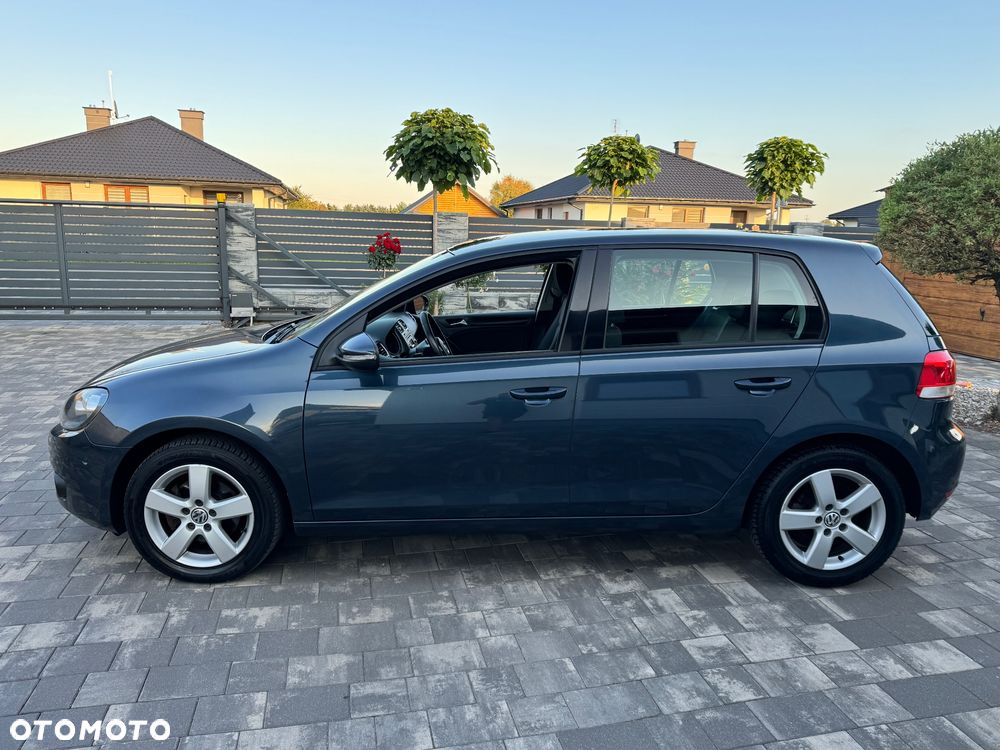 Volkswagen Golf - 16