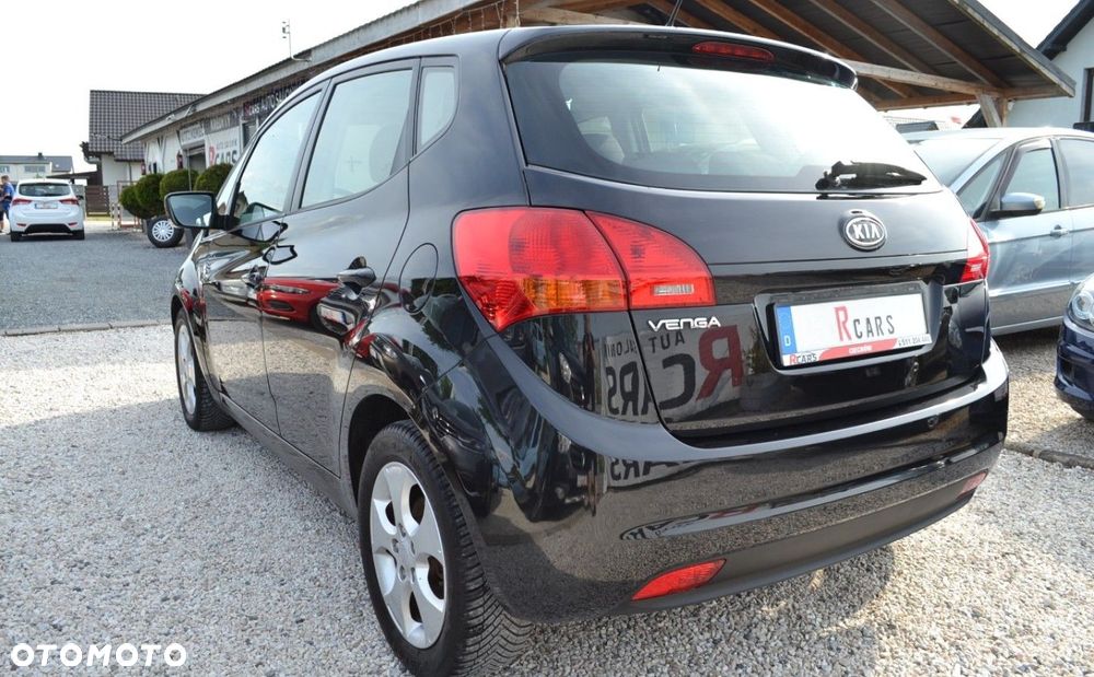 Kia Venga - 3