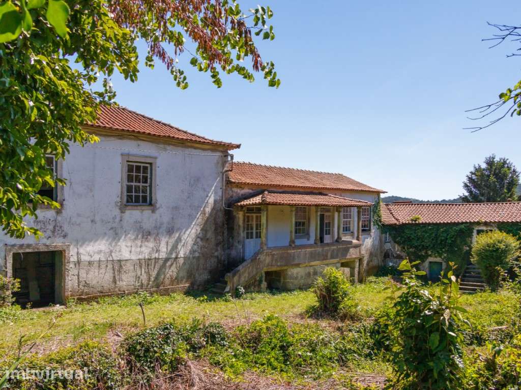 Quinta com moradia para reconstrução em Briteiros - Guimarães - Grande imagem: 3/35