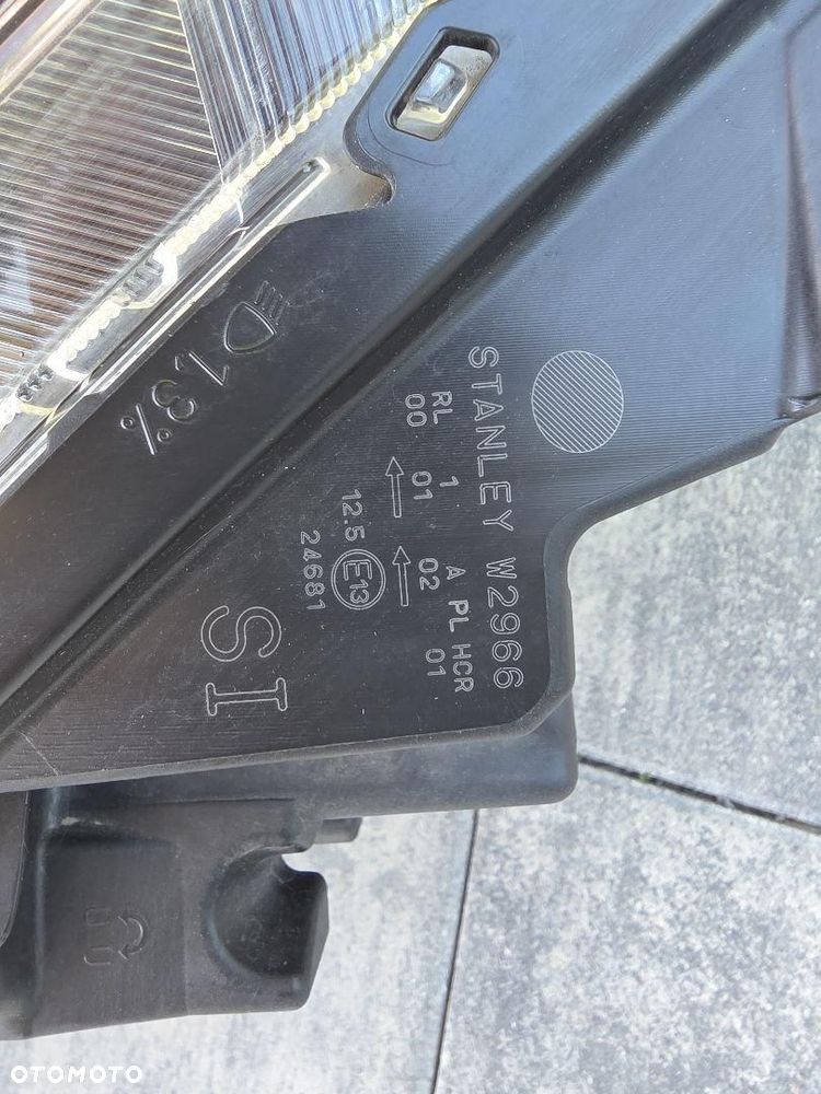 SUZUKI SWIFT MK8 Lampy przód Kompletne Full Led Dynamic W2966 24681 17-23 - 16