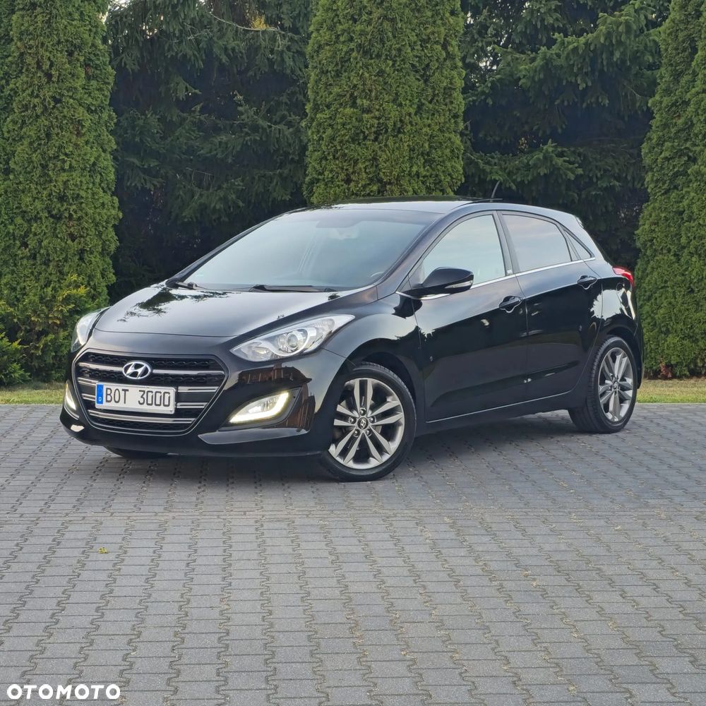 Hyundai i30 blue 1.6 GDI Passion - 1
