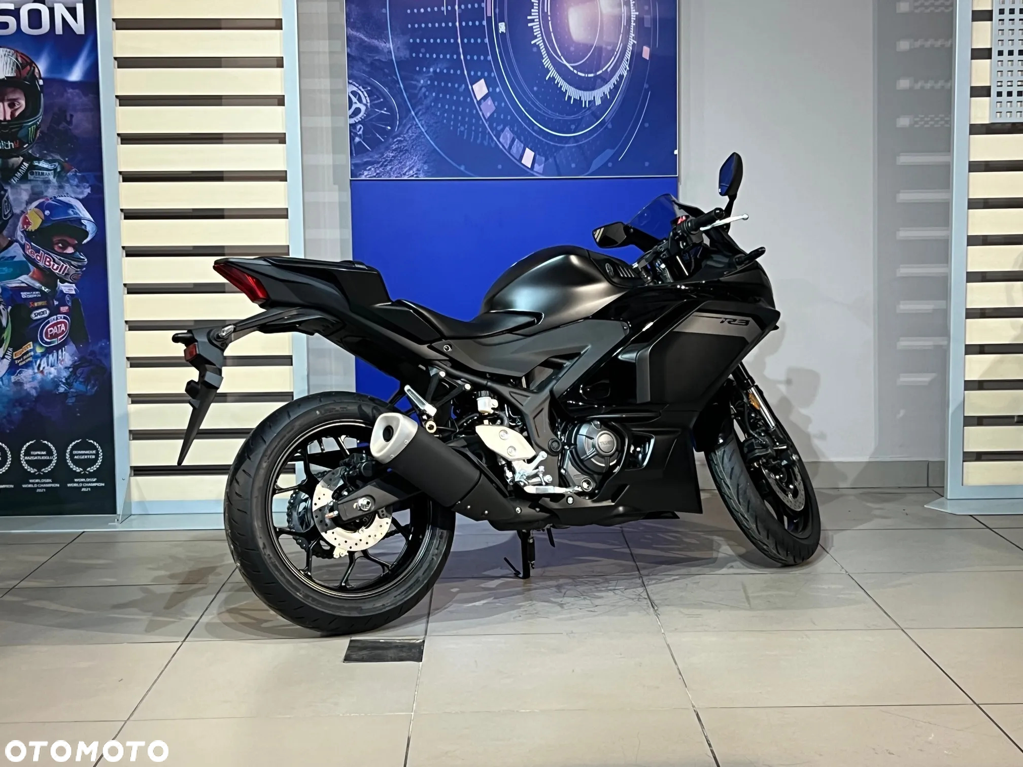 Yamaha R3 - 7