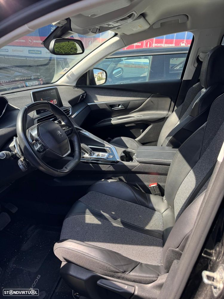 Peugeot 3008 1.5 BlueHDi Allure EAT8 - 8