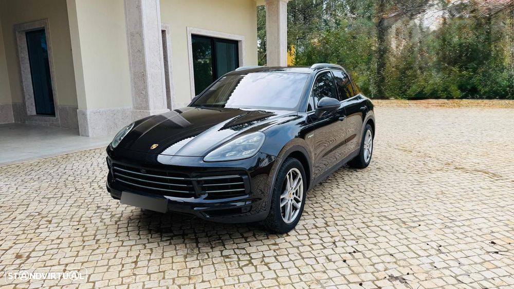 Porsche Cayenne E-Hybrid - 2