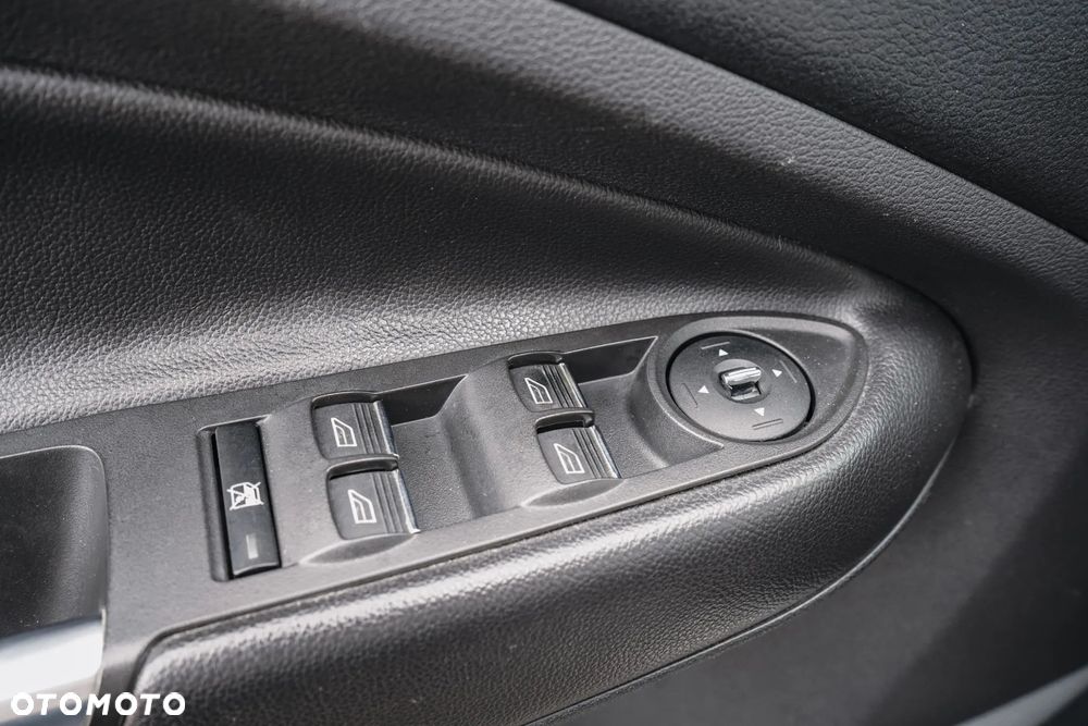 Ford Kuga 2.0 TDCi Titanium S - 32