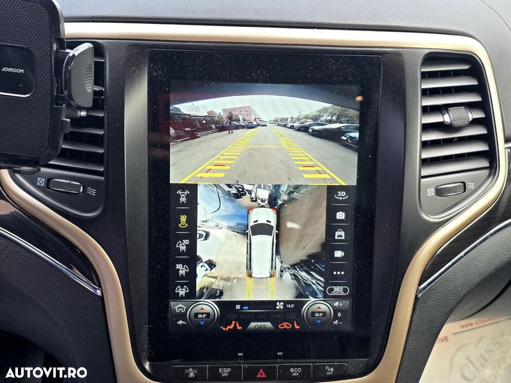 Jeep Grand Cherokee - 22