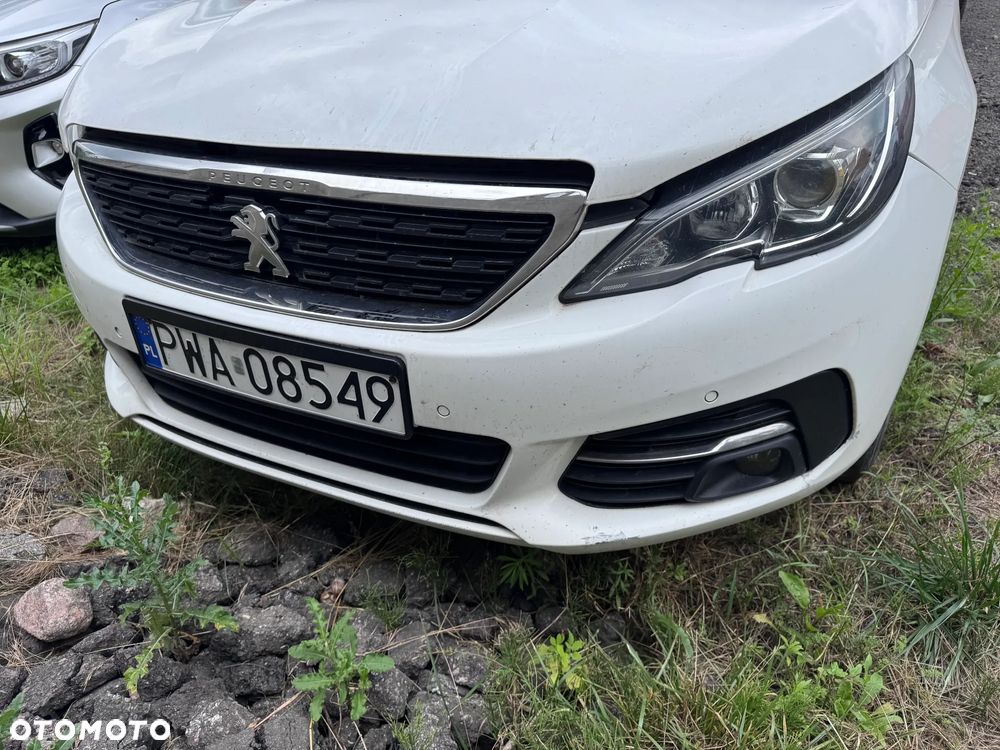 Peugeot 308 1.5 BlueHDi Active Pack Business S&S EAT8 - 8