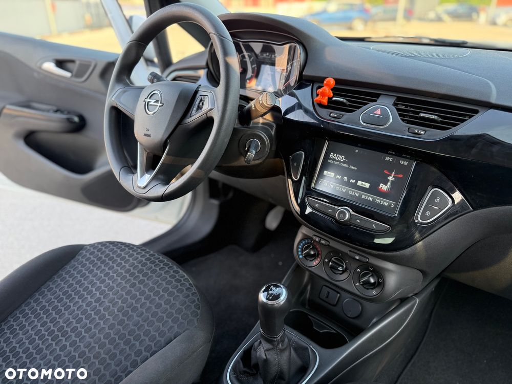 Opel Corsa 1.2 Cosmo - 23