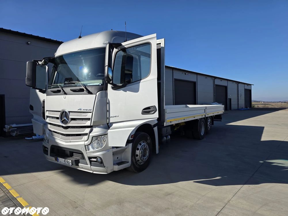 Mercedes-Benz ACTROS - 3