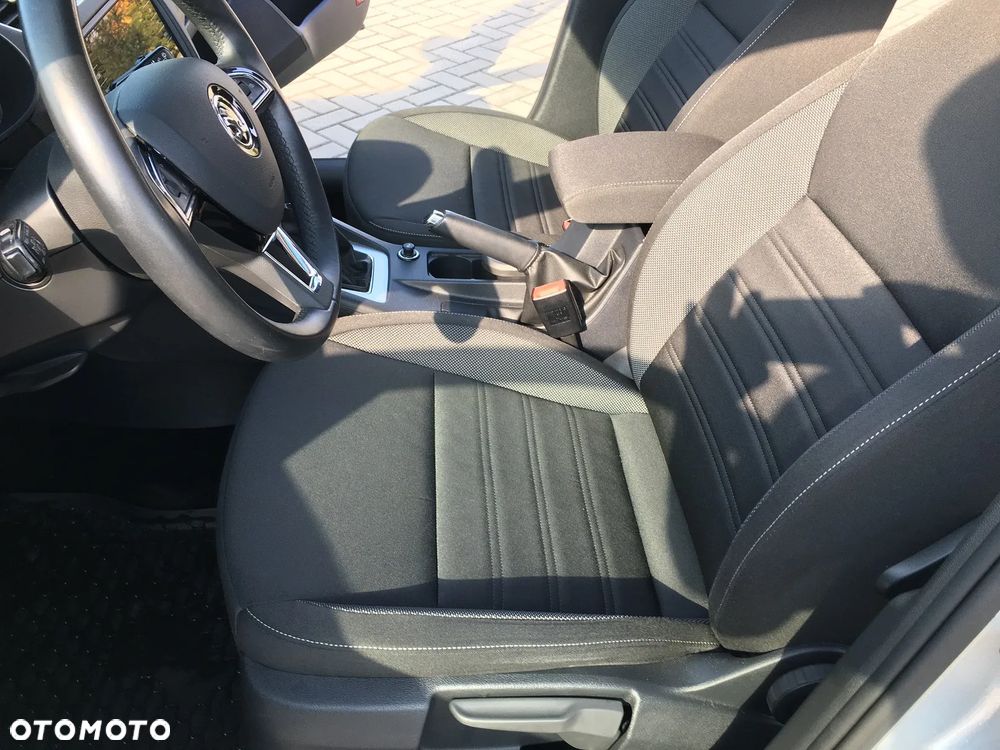 Skoda Octavia 1.4 TSI Ambition - 11