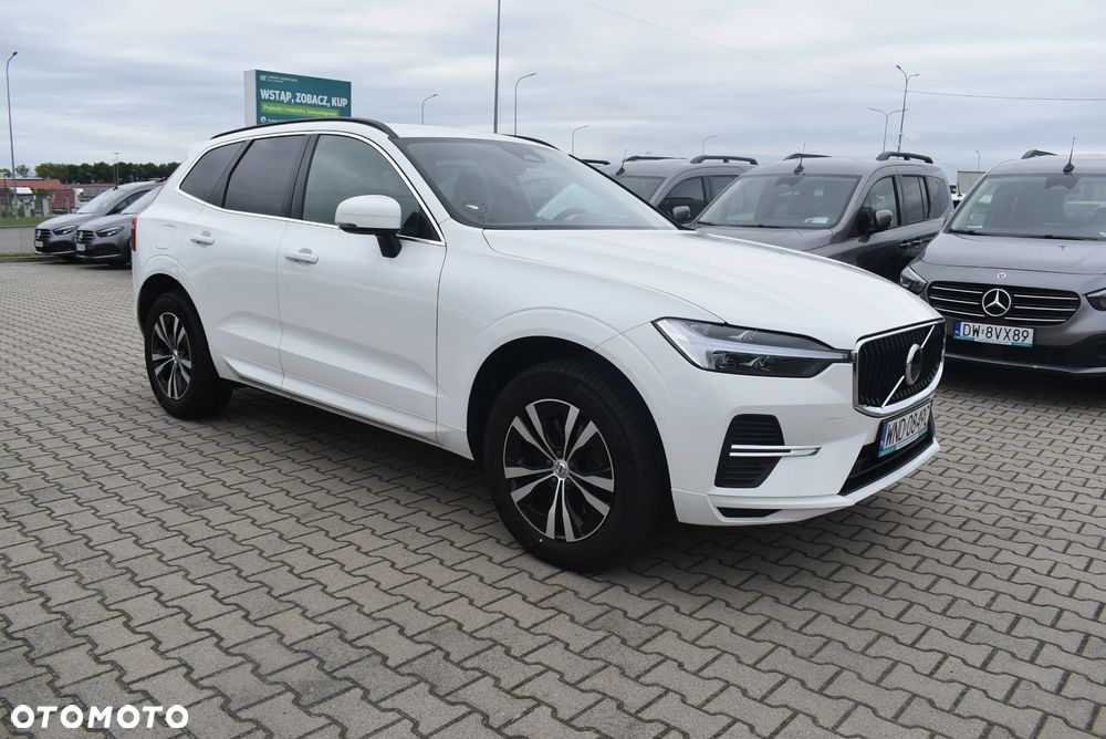 Volvo XC 60 B4 B Momentum Pro - 5