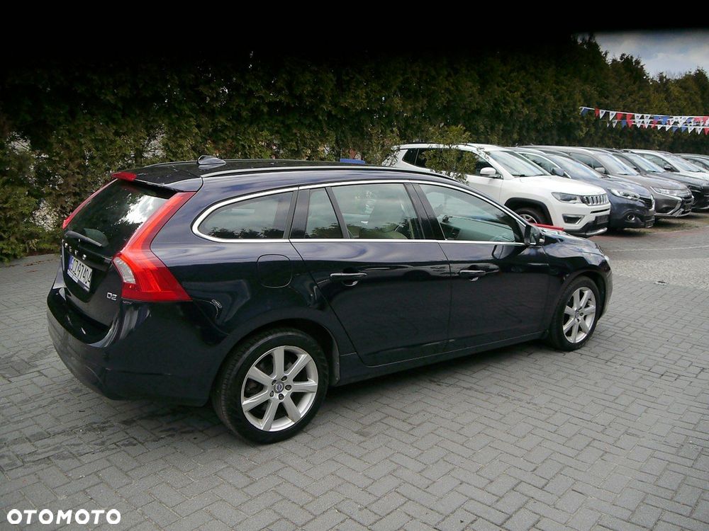 Volvo V60 D2 Drive-E Momentum - 12