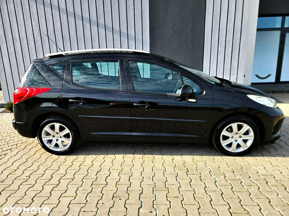 Peugeot 207 - 21