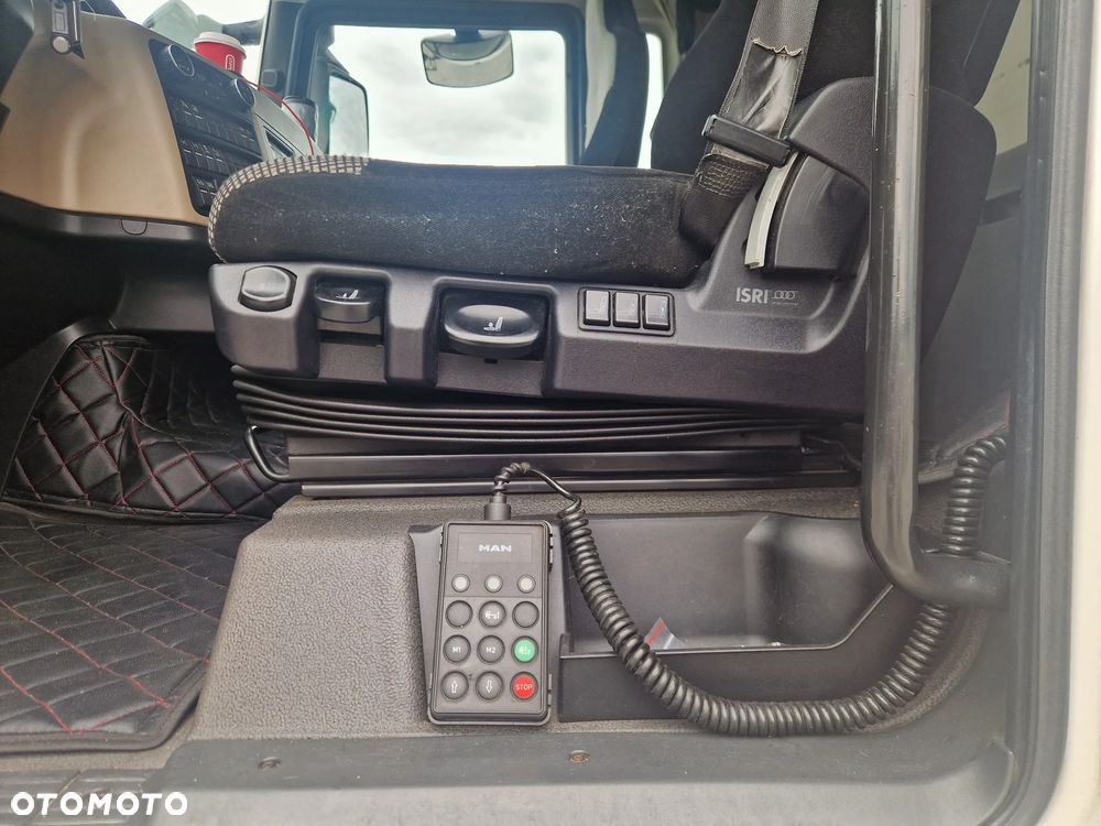 MAN TGX 26.580 6x4 - 33