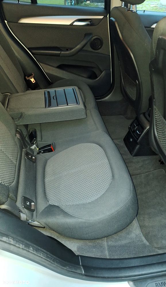 BMW X1 xDrive18d Sport Line - 9