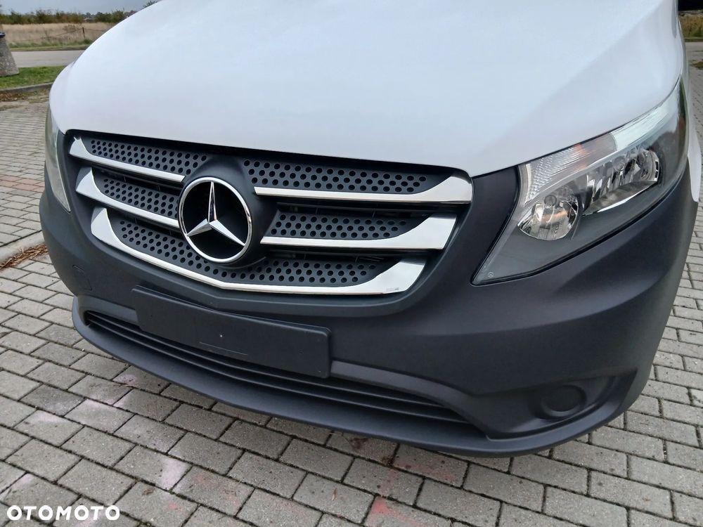 Mercedes-Benz Vito - 25