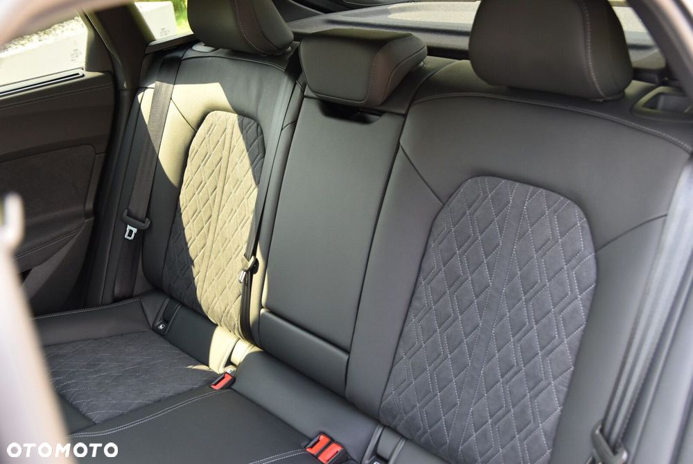 Audi A5 Limousine - 12