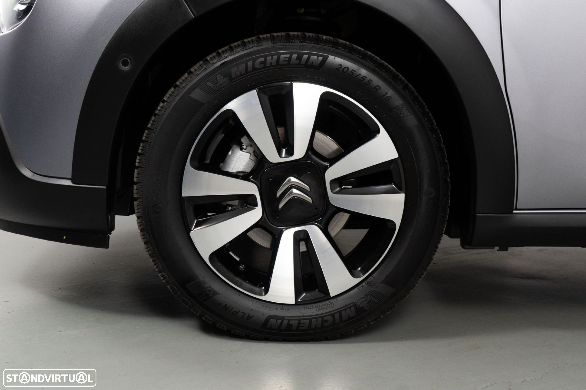 Citroën C3 1.2 PureTech Shine - 18