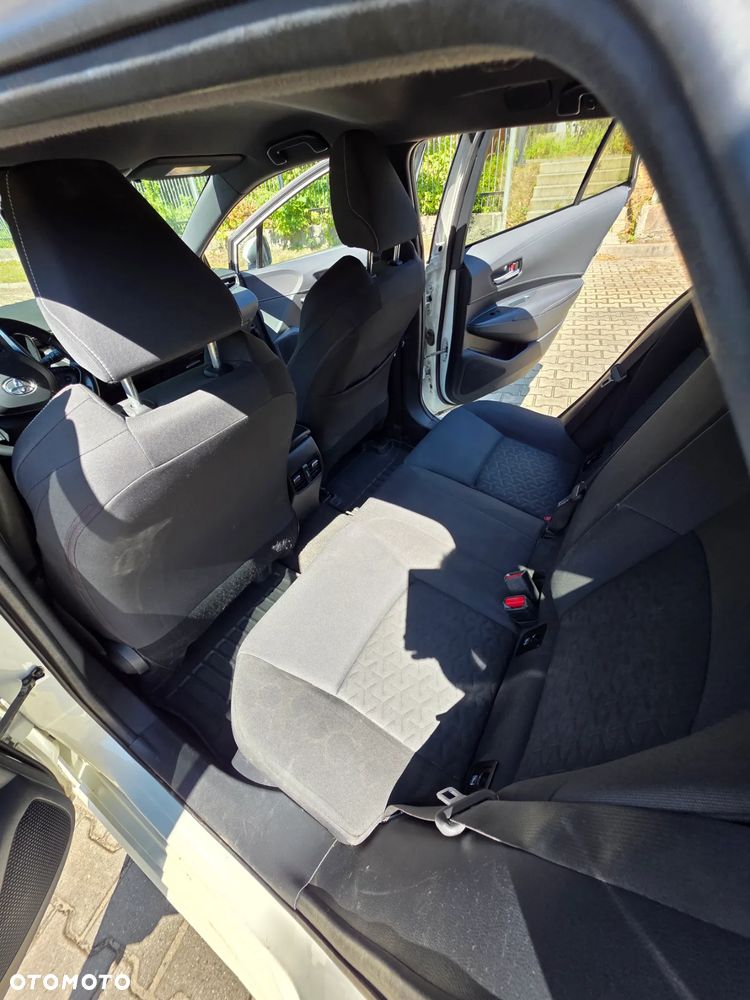 Toyota Corolla 1.8 Hybrid Comfort - 29