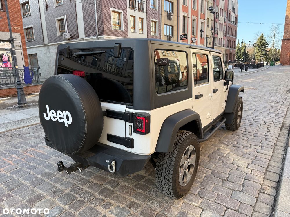 Jeep Wrangler 3.6 Unlim Moab - 25