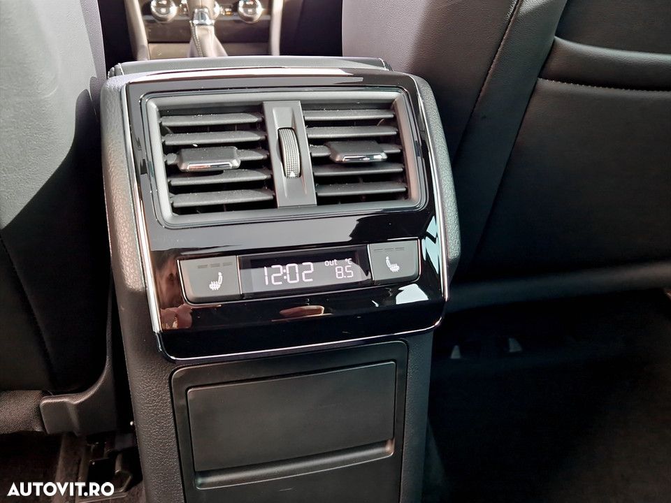 Skoda Superb 2.0 TSI DSG Sportline - 20