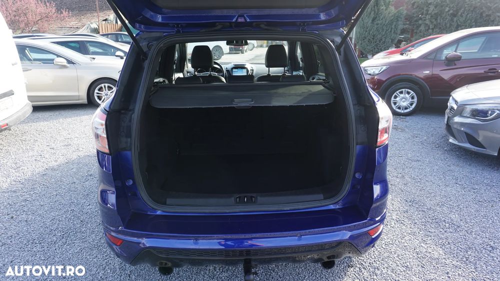 Ford Kuga 1.5 EcoBoost 2x4 ST-Line - 14