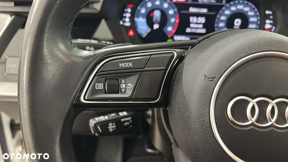 Audi A3 Sportback 35 TFSI S tronic - 24