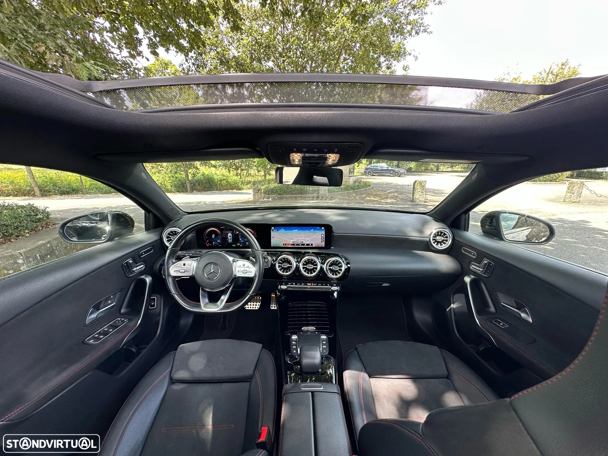Mercedes-Benz A 250 e AMG Line - 10