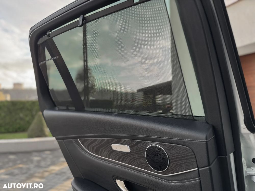 Mercedes-Benz GLC 300 d 4Matic 9G-TRONIC Exclusive - 24