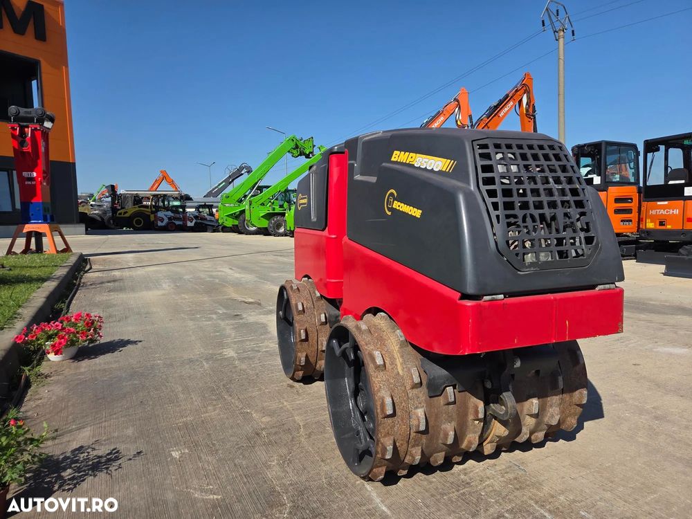 Bomag BOMAG 850, PICIOR DE OAIE, RADIOCOMANDA, latime tambur 0,8m, Masa operationala 1,5t, lungime 2m, motor Kubota 20CP, posibilitate leasing 4 ani, CA NOU-PROMOTIE 20.900 EUR+tva - 7